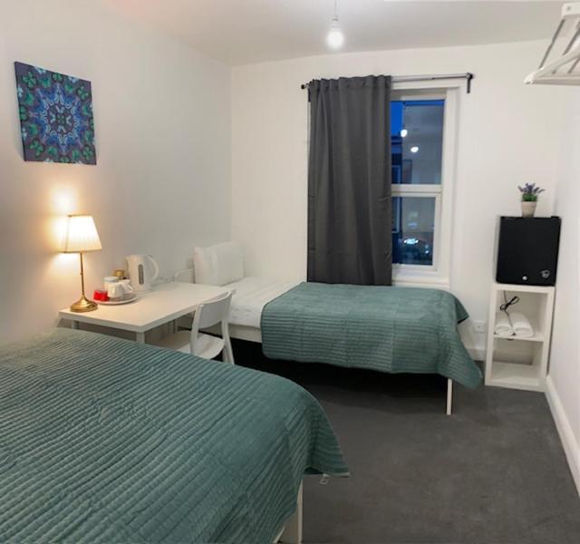 Lord Merit Guest Rooms In King'S Cross St Pancras London Ngoại thất bức ảnh